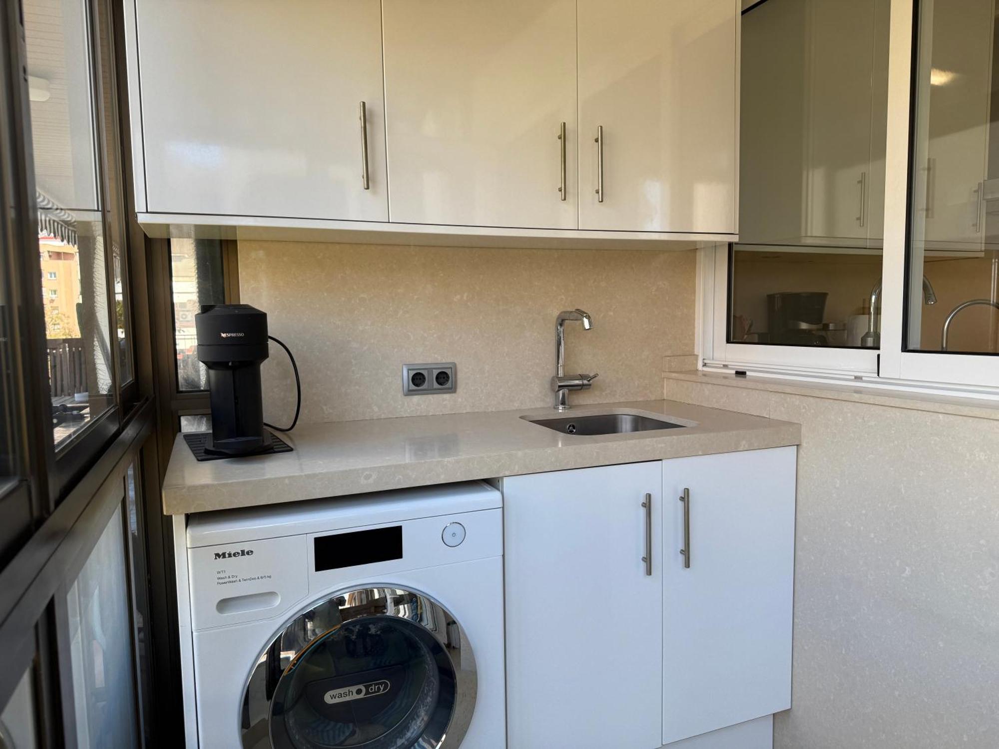 Harbor Light Getaway - Eaw Homes Apartment Marbella